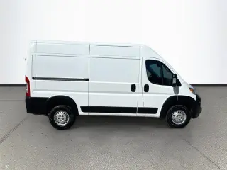 Ram ProMaster 2025 Tradesman 2500 136 WB 3dr High Roof Cargo Van w/o Passenger Seat
