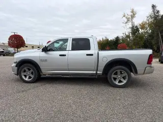 Ram 1500 2014 4x4 Express 4dr Crew Cab 5.5 ft. SB Pickup
