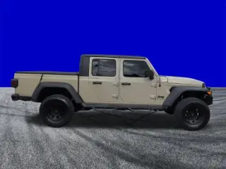 Jeep Gladiator 2020 4x4 Sport 4dr Crew Cab 5.0 ft. SB