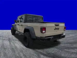 Jeep Gladiator 2020 4x4 Sport 4dr Crew Cab 5.0 ft. SB