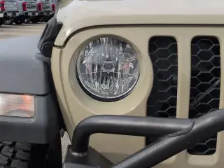 Jeep Gladiator 2020 4x4 Sport 4dr Crew Cab 5.0 ft. SB