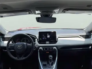 Toyota RAV4 2025 XLE 4dr SUV