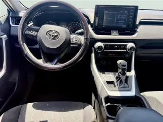 Toyota RAV4 2021 AWD XLE 4dr SUV