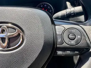 Toyota RAV4 2021 AWD XLE 4dr SUV