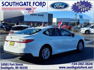 Toyota Camry 2025 LE 4dr Sedán