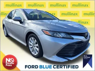 Toyota Camry 2018 LE 4dr Sedán