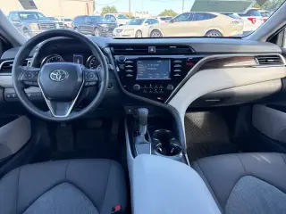 Toyota Camry 2018 LE 4dr Sedán