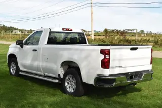 Chevrolet Silverado 1500 2025 4x2 Work Truck 2dr Cab regular 8 ft. LB