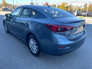 Mazda Mazda3 2014 i Grand Touring 4dr Sedán 6M