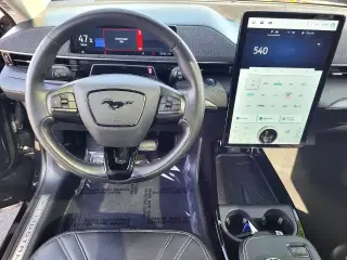 Ford Mustang Mach-E 2023 Premium 4dr SUV