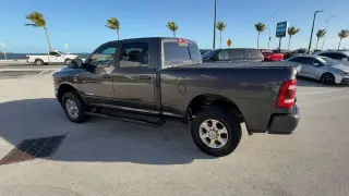 Ram 2500 2022 4x4 Big Horn 4 puertas Crew Cab 6,3 ft. SB Pickup