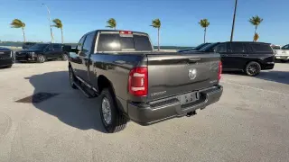 Ram 2500 2022 4x4 Big Horn 4 puertas Crew Cab 6,3 ft. SB Pickup