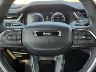 Jeep Grand Cherokee 2024 4x4 Laredo 4dr SUV