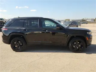 Jeep Grand Cherokee 2024 4x4 Laredo 4dr SUV