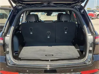 Jeep Grand Cherokee 2024 4x4 Laredo 4dr SUV
