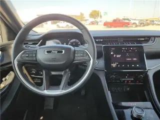 Jeep Grand Cherokee 2024 4x4 Laredo 4dr SUV