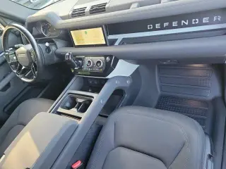 Land Rover Defender 2023 AWD 110 Standard 4dr SUV