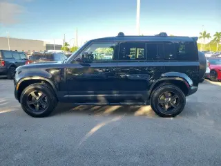 Land Rover Defender 2023 AWD 110 Standard 4dr SUV
