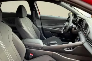 Hyundai ELANTRA 2025 SEL Sport 4dr Sedán