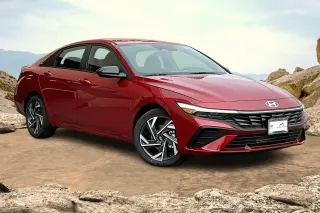Hyundai ELANTRA 2025 SEL Sport 4dr Sedán