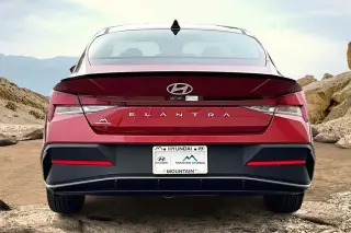 Hyundai ELANTRA 2025 SEL Sport 4dr Sedán