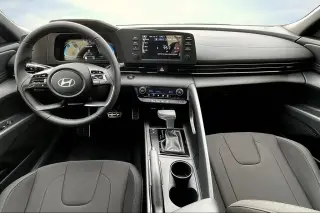 Hyundai ELANTRA 2025 SEL Sport 4dr Sedán