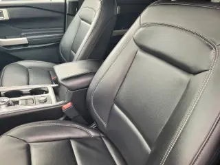 Ford Explorer 2023 AWD XLT 4dr SUV