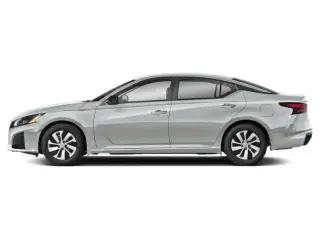 Nissan Altima 2024 2.5 S 4dr Sedán