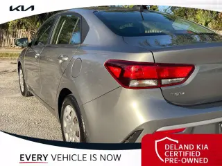 Kia Rio 2021 S 4dr Sedán