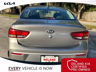 Kia Rio 2021 S 4dr Sedán