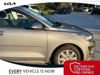 Kia Rio 2021 S 4dr Sedán