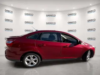 Ford Focus 2013 SE 4dr Sedán