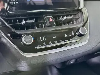 Toyota Corolla 2025 LE 4dr Sedán