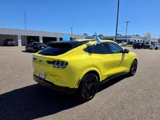 Ford Mustang Mach-E 2025 AWD GT 4dr SUV