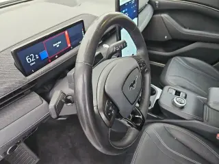 Ford Mustang Mach-E 2023 AWD Premium 4dr SUV