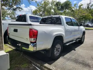 Toyota Tacoma 2019 4x2 TRD Off-Road 4dr Double Cab 5.0 ft SB