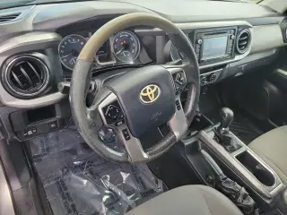 Toyota Tacoma 2018 4x2 SR5 4puertas Double Cab 5.0 ft SB