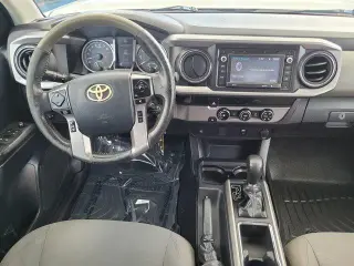 Toyota Tacoma 2018 4x2 SR5 4puertas Double Cab 5.0 ft SB