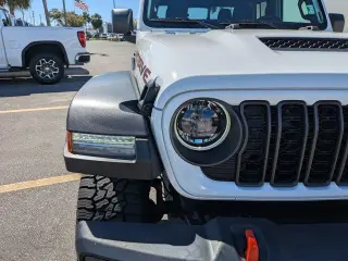 Jeep Gladiator 2024 4x4 Mojave 4dr Crew Cab 5.0 ft. SB