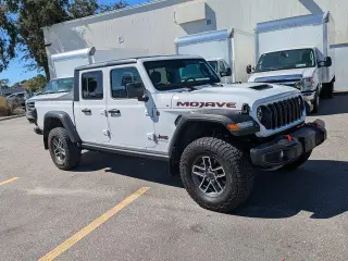 Jeep Gladiator 2024 4x4 Mojave 4dr Crew Cab 5.0 ft. SB