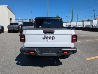 Jeep Gladiator 2024 4x4 Mojave 4dr Crew Cab 5.0 ft. SB
