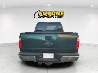Ford F-250 Super Duty 2010 4x4 XLT 4dr Crew Cab 6.8 ft. SB Pickup