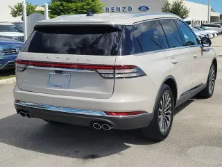 Lincoln Aviator 2023 Reserve SUV de 4 puertas