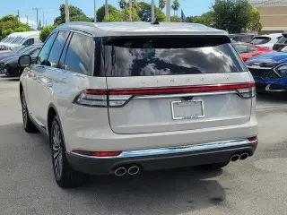 Lincoln Aviator 2023 Reserve SUV de 4 puertas