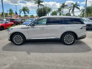 Lincoln Aviator 2023 Reserve SUV de 4 puertas
