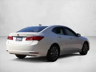 Sedán Acura TLX 2020 de 4 puertas