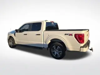 Ford F-150 2021 4x2 XL 4 puertas SuperCrew 5.5 pies SB