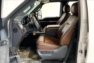 Ford F-350 Super Duty 2015 4x4 Platino 4dr Cabina de Crew 8 ft. LB DRW Camioneta