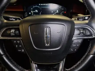 Lincoln Nautilus 2023 Reserve 4dr SUV