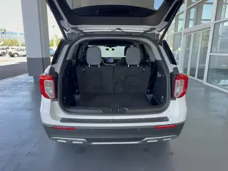 Ford Explorer 2024 AWD XLT 4dr SUV